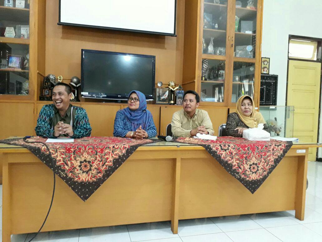 Workshop Penyusunan Penilaian Berbasis HOTS