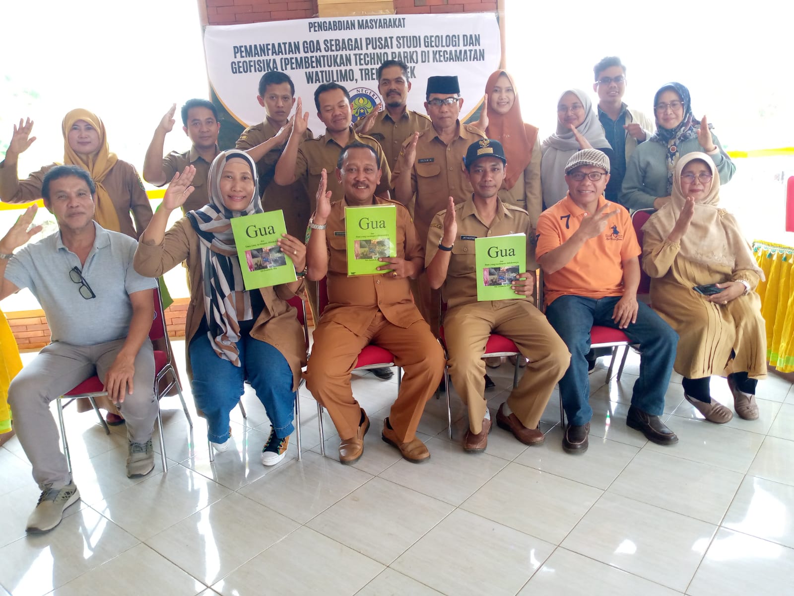 PEMANFAATAN GOA SEBAGAI PUSAT STUDI GEOLOGI DAN GEOFISIKA (PEMBENTUKAN TECHNO PARK) DI KECAMATAN WATULIMO, TRENGGALEK