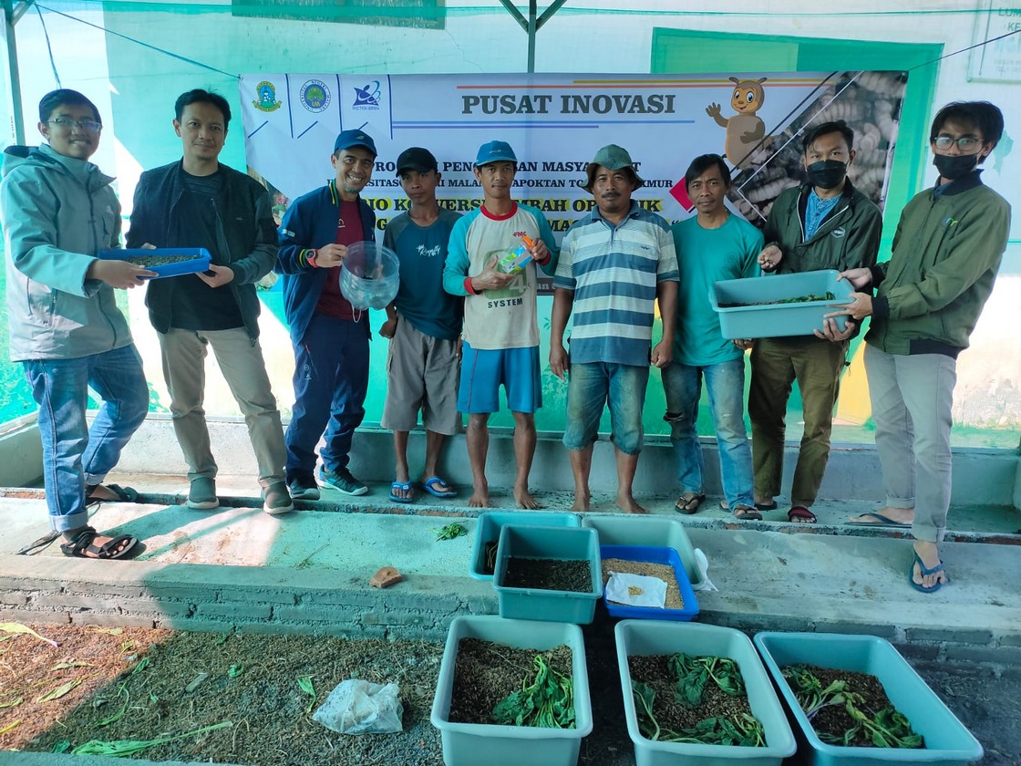 BIO-KONVERSI LIMBAH ORGANIK MEMANFAATKAN LARVA MAGGOT BSF SEBAGAI UPAYA PENINGKATAN KESEJAHTERAAN DAN PEREKONOMIAN MASYARAKAT