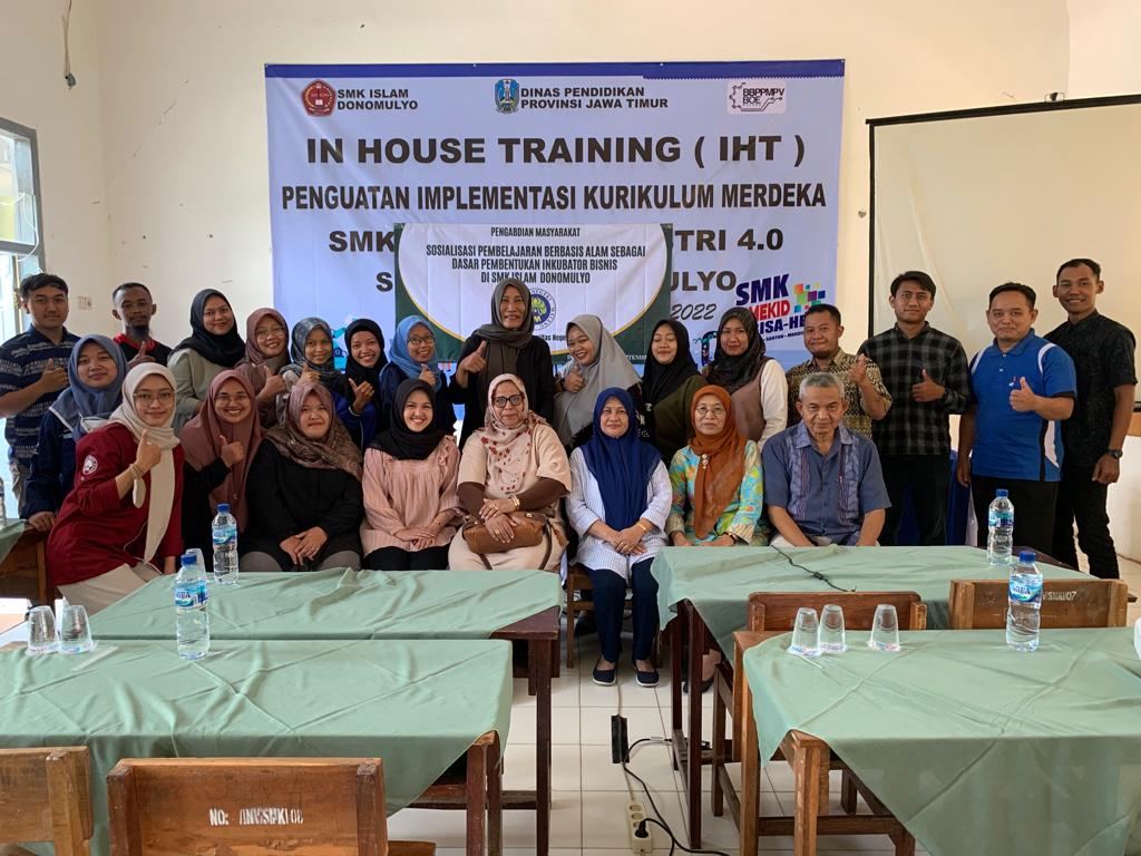 PENGEMBANGAN DAN SOSIALISASI BAHAN PEMBELAJARAN BERBASIS ALAM UNTUK PELAJARAN IPA DI SMK ISLAM DONOMULYO