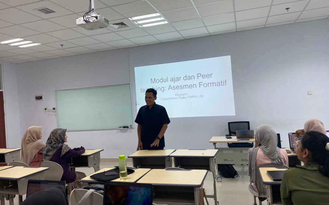 Kuliah Asesmen Formatif di Departemen Fisika FMIPA UM Diikuti oleh Publik