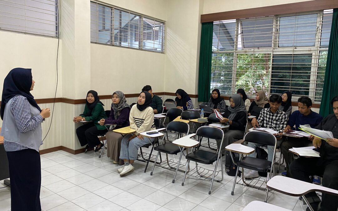 Kuliah Nanomaterial Departemen Fisika UM Diikuti oleh Publik