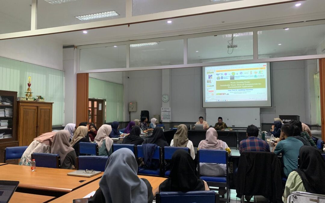 International Guest Lecture: Nanomaterial Berbasis Limbah untuk Aplikasi Lingkungan di Departemen Fisika UM