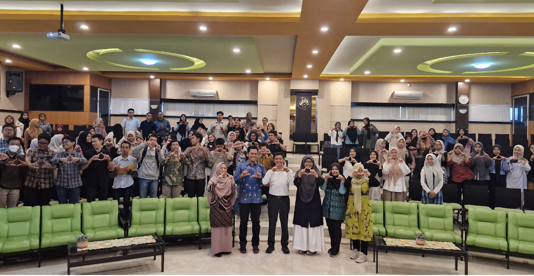 Guest Lecture “Attitude Enhancement for Next Generation Sciencepreneur” Tingkatkan Jiwa Wirausaha Mahasiswa Fisika UM